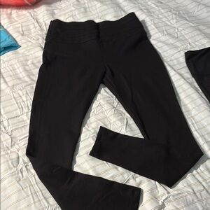 Jolt Black Leggings Sleek Form-Fitting Design